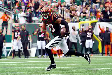 Cincinnati Bengals wide receiver Tyler Boyd (83) on his way to a touchdown in the first half against the New York Jets at MetLife Stadium