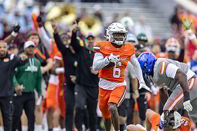 National defensive back Chau Smith-Wade of Washington State (6) (New York Giants)