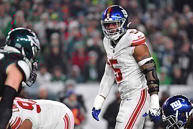 Dec 25, 2023; Philadelphia, Pennsylvania, USA; New York Giants linebacker Kayvon Thibodeaux (5) against the Philadelphia Eagles at Lincoln Financial Field. Mandatory Credit: Eric Hartline-USA TODAY Sports