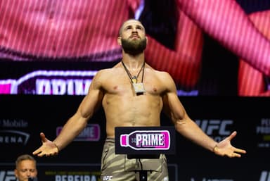 MMA: UFC 303-Weigh Ins
