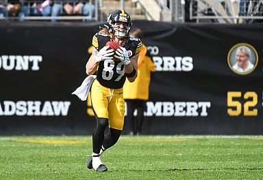 Pittsburgh Steelers (New York Giants) special teams player Gunner Olszewski (89) catches a Baltimore Ravens punt  during the fourth quarter at Acrisure Stadium