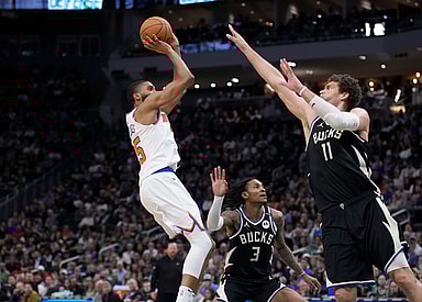 NBA: New York Knicks at Milwaukee Bucks