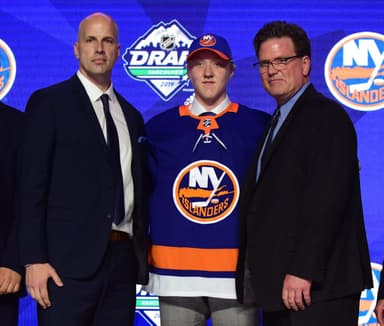 New York Islanders, Simon Holmstrom