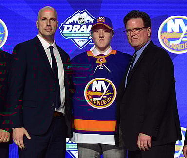 New York Islanders, Simon Holmstrom