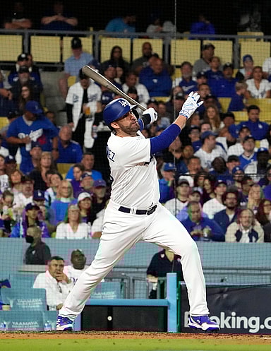 Los Angeles Dodgers (New York Mets) designated hitter J.D. Martinez (28) hits a home run against the Arizona Diamondbacks in the fourth inning during Game 2 of the NLDS at Dodger Stadium in Los Angeles