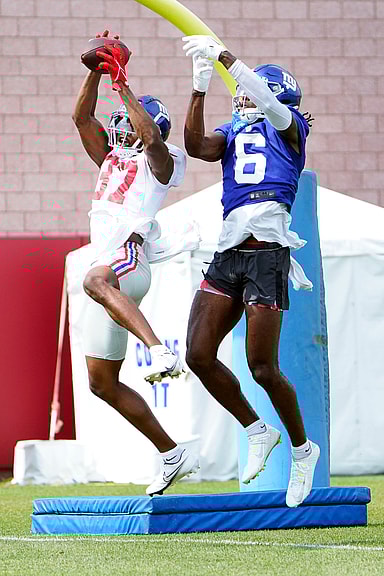 NFL: New York Giants Training Camp, tre hawkins