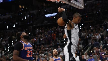 Mitchell Robinson defending for the Knicks during the NBA Finals