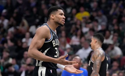 NBA: New York Knicks at Milwaukee Bucks