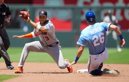 Jeremy Peña fielding at shortstop against the Yankees