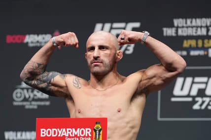 MMA: UFC 273 - Weigh Ins