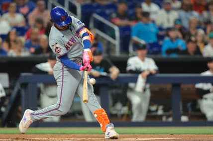 Mark Vientos hits a single for the Mets against the Marlins