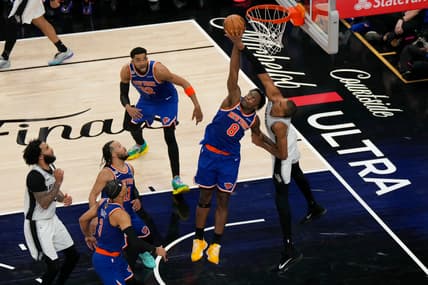 OG Anunoby battles for the ball during a Knicks NBA Finals game