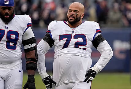 Jermaine Eluemunor, NFL: New York Giants at Chicago Bears