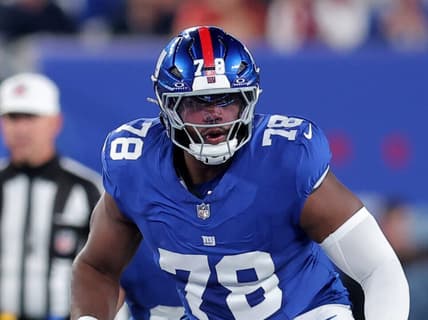 Andrew Thomas, NFL: Philadelphia Eagles at New York Giants