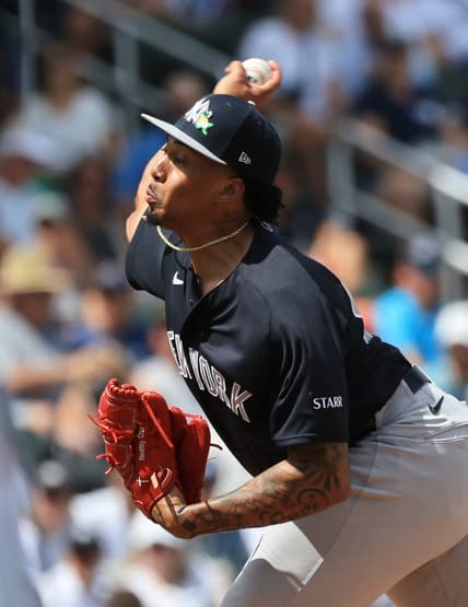 Yovanny Cruz pitching for the Yankees during spring training