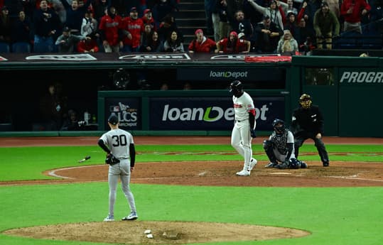 MLB: ALCS-New York Yankess at Cleveland Indians