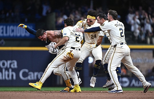 MLB: New York Yankees at Milwaukee Brewers