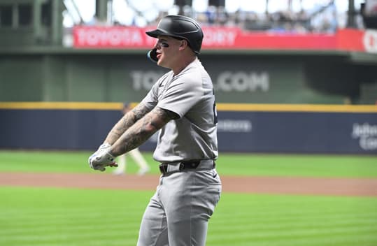 MLB: New York Yankees at Milwaukee Brewers