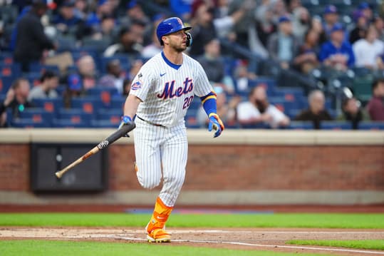 Apr 30, 2024; New York City, New York, USA; New York Mets first baseman Pete Alonso (20) against the Chicago Cubs during the first inning at Citi Field. Mandatory Credit: Gregory Fisher-USA TODAY Sports