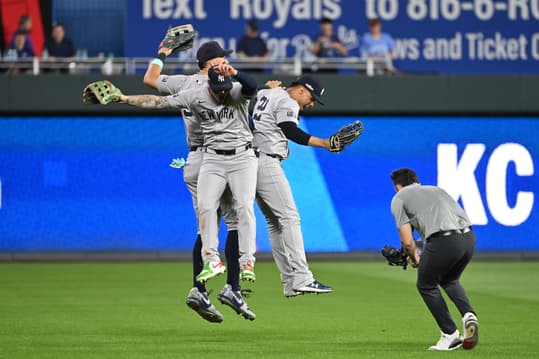 MLB: ALDS-New York Yankees at Kansas City Royals