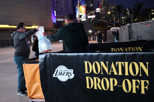 NBA: San Antonio Spurs at Los Angeles Lakers