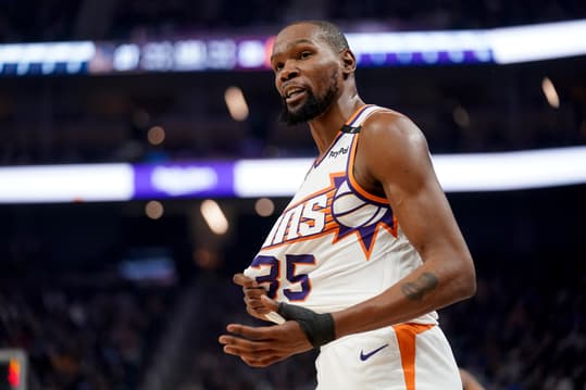 Kevin Durant, Phoenix Suns at Golden State Warriors