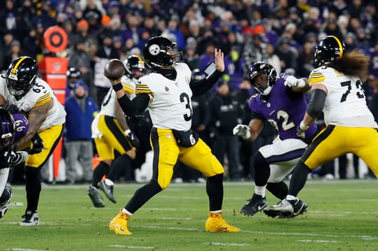NFL: AFC Wild Card Round-Pittsburgh Steelers at Baltimore Ravens, russell wilson, new york giants