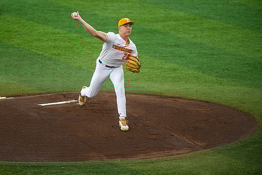 Syndication: The Knoxville News-Sentinel