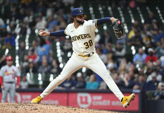 mlb: st. louis cardinals at milwaukee brewers, devin williams, yankees