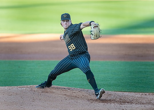 Syndication: The Daily Advertiser