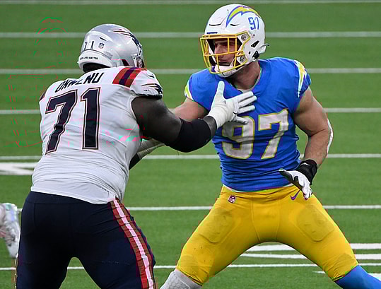 nfl: new england patriots at los angeles chargers, mike onwenu, new york giants
