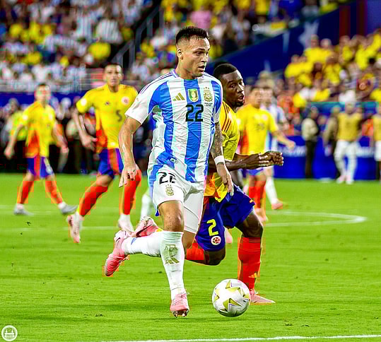 Latauro Martinez the hero for Argentina | Credit: Juan Carlos Rubiano
