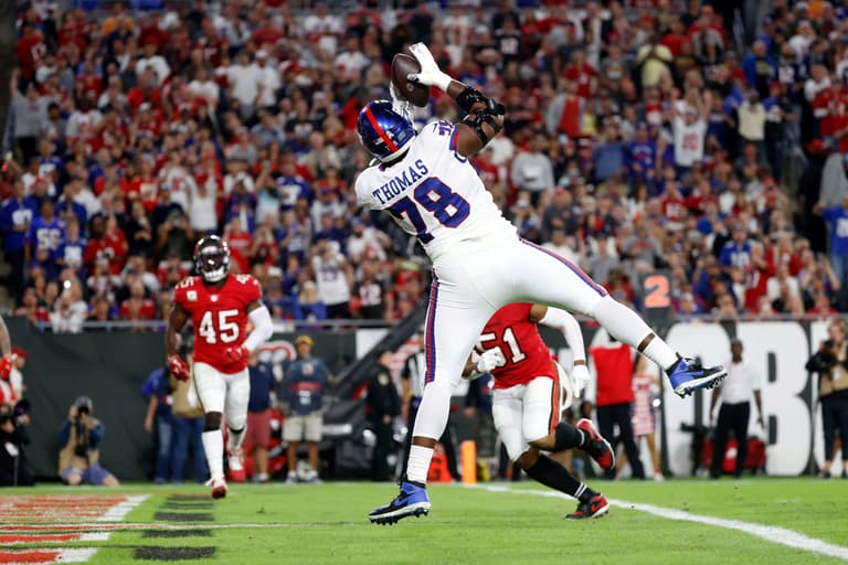 WATCH: Giants’ LT Andrew Thomas looks good following ankle surgery