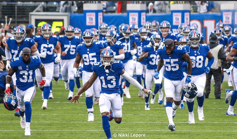 New York Giants enter MetLife stadium
