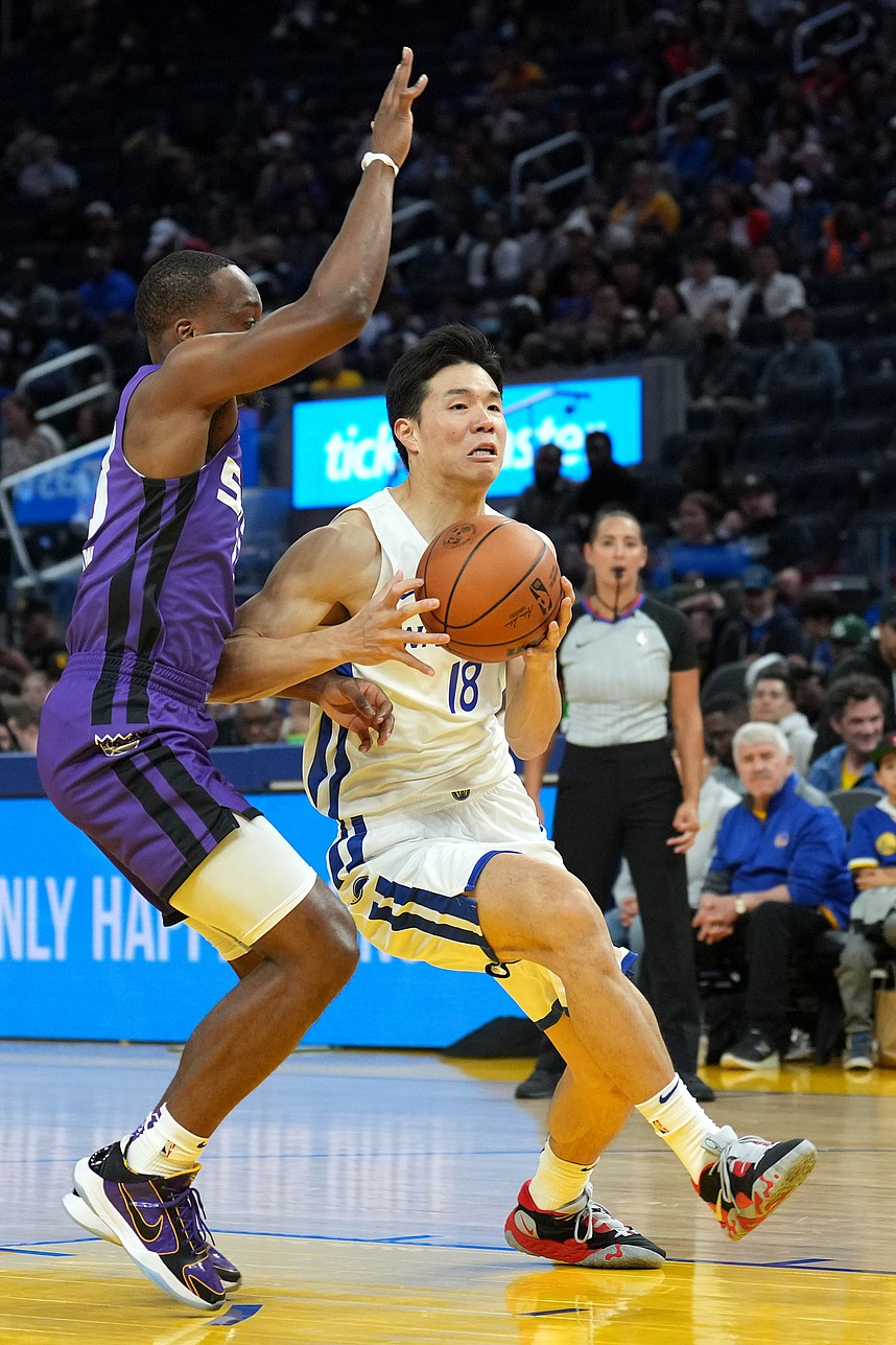 NBA: California Classic-Sacramento Kings at Golden State Warriors