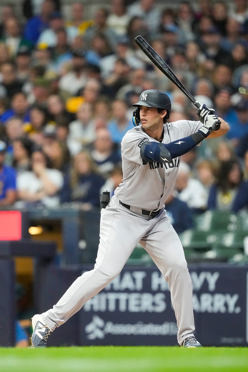 MLB: New York Yankees at Milwaukee Brewers