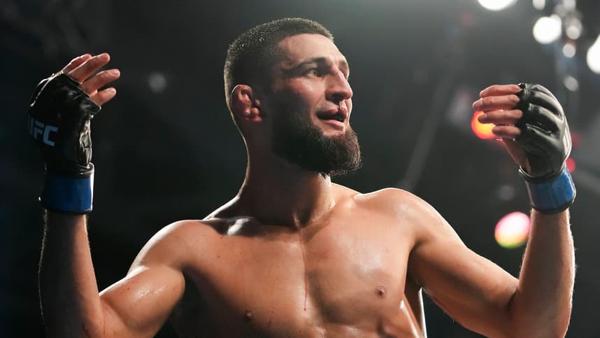 MMA: UFC 273
