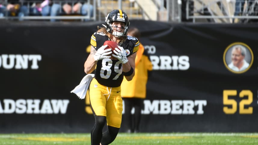 Pittsburgh Steelers (New York Giants) special teams player Gunner Olszewski (89) catches a Baltimore Ravens punt  during the fourth quarter at Acrisure Stadium