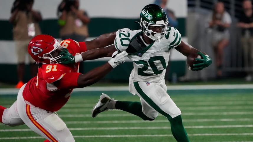 nfl: kansas city chiefs at new york jets, breece hall