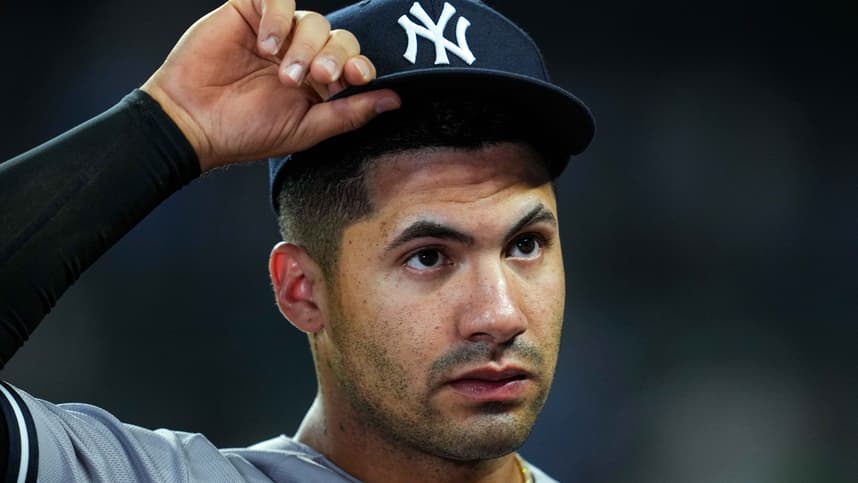 mlb: new york yankees at kansas city royals, gleyber torres