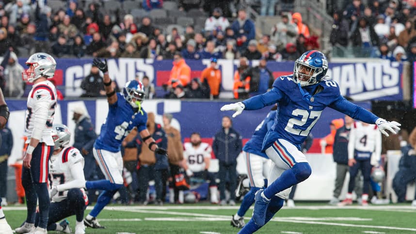 New York Giants safety Jason Pinnock (27) celebrates after New England Patriots place kicker Chad Ryland (37) misses a field goal during the fourth quarter at MetLife Stadium