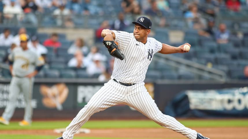 mlb: milwaukee brewers at new york yankees, wandy peralta