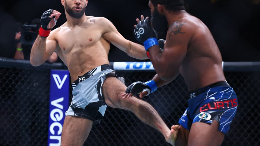 MMA: UFC 289-Imavov vs Curtis