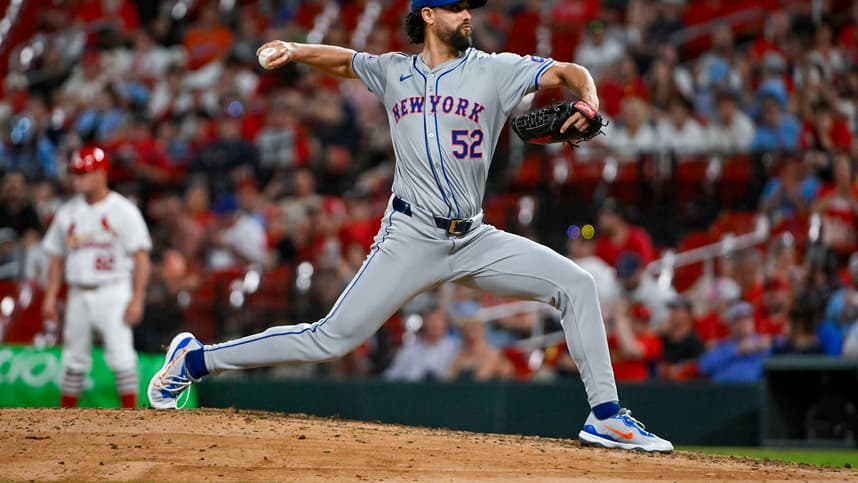 May 7, 2024; St. Louis, Missouri, USA;  New York Mets relief pitcher Jorge Lopez (52) pitches against the St. Louis Cardinals during the seventh inning at Busch Stadium. Mandatory Credit: Jeff Curry-USA TODAY Sports