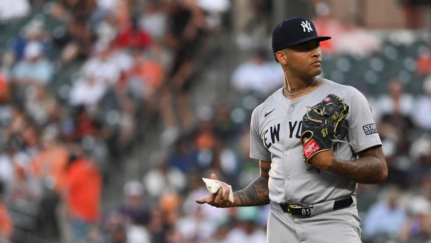 MLB: New York Yankees at Baltimore Orioles, luis gil