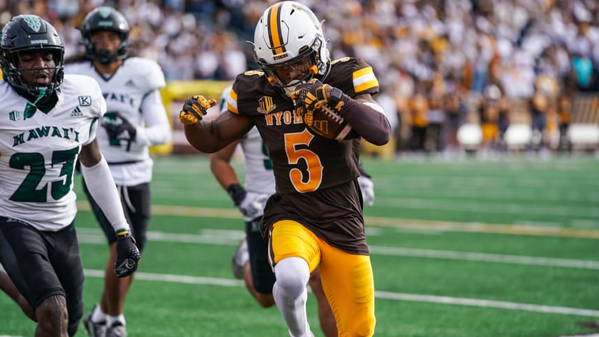 NCAA Football: Hawaii at Wyoming, ayir asante, new york giants