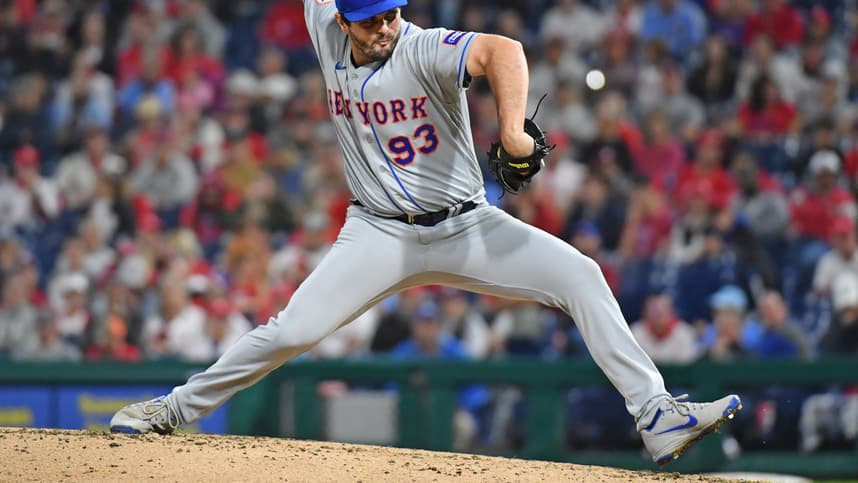 Sep 24, 2023; Philadelphia, Pennsylvania, USA; New York Mets relief pitcher Grant Hartwig (93) throws a pitch during the fifth inning at Citizens Bank Park. Mandatory Credit: Eric Hartline-USA TODAY Sports