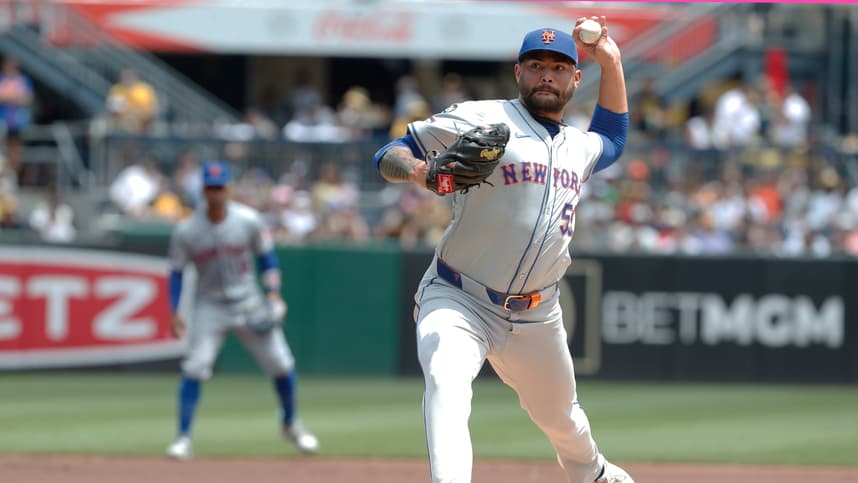 Jul 7, 2024; Pittsburgh, Pennsylvania, USA;  New York Mets starting pitcher Sean Manaea (59) delivers a pitch against the Pittsburgh Pirates during the first inning at PNC Park. Mandatory Credit: Charles LeClaire-USA TODAY Sports