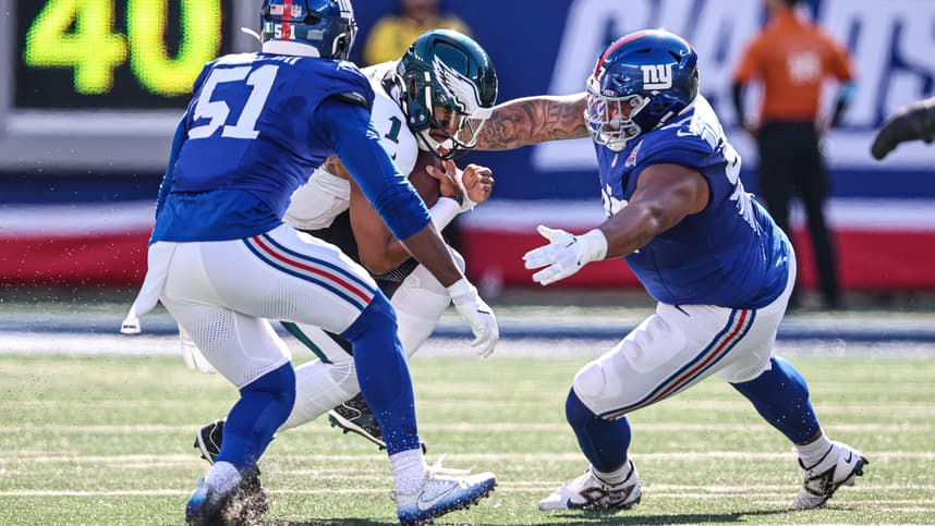 NFL: Philadelphia Eagles at New York Giants, azeez ojulari
