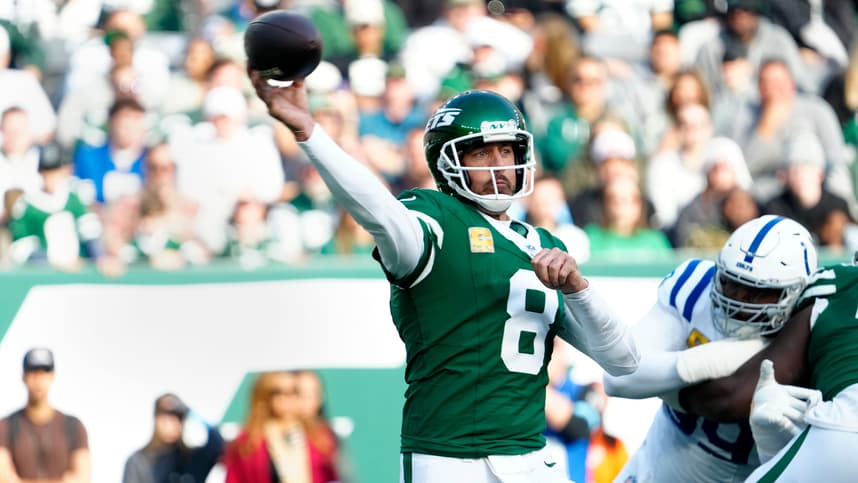 New York Jets quarterback Aaron Rodgers (8) throws the ball during the second quarter, Sunday, November 17, 2024, in East Rutherford.